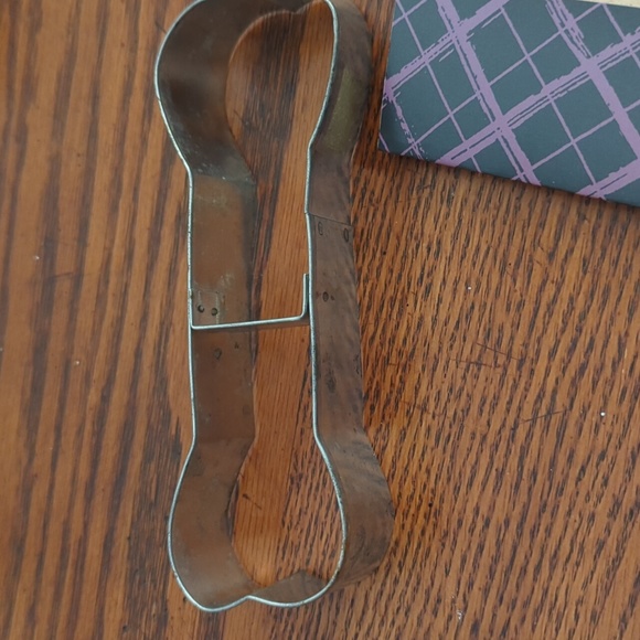 Set of 2 Three Dog Bakery cookbooks - Picture 6 of 6